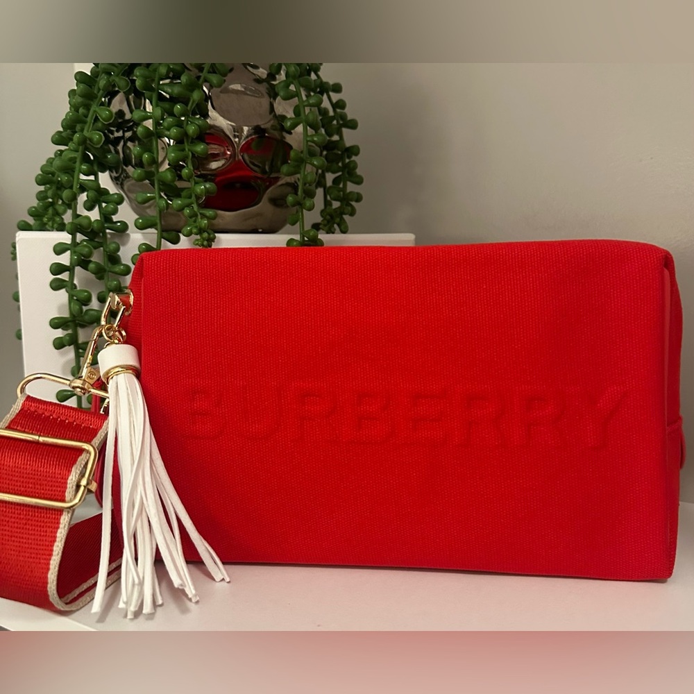Burberry Vibrant Red Beauty Cosmetic Case GWP